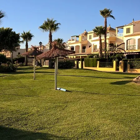 Atlanterra Bajo. Salida Directa. Urbanizacion De Lujo. Piscinas Canchas Padel. Wifi Y A/a