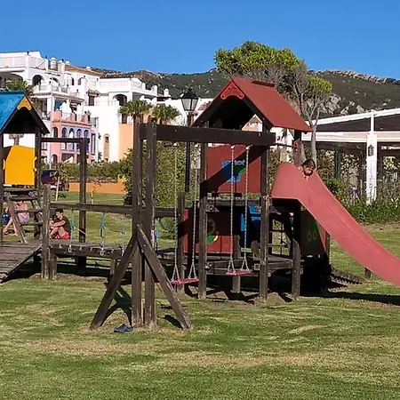 Atlanterra Bajo. Salida Directa. Urbanizacion De Lujo. Piscinas Canchas Padel. Wifi Y A/a Zahara de los Atunes