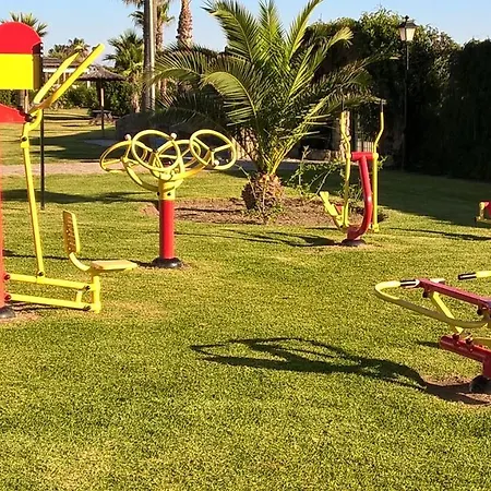 Atlanterra Bajo. Salida Directa. Urbanizacion De Lujo. Piscinas Canchas Padel. Wifi Y A/a * Zahara de los Atunes