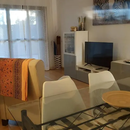 Apartment Atlanterra Bajo. Salida Directa. Urbanizacion De Lujo. Piscinas Canchas Padel. Wifi Y A/a *